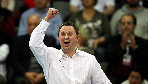 Mihai Paduretu: seit 1997 Trainer von Generali Haching. Mihai Paduretu: seit 1997 Trainer von Generali Haching.