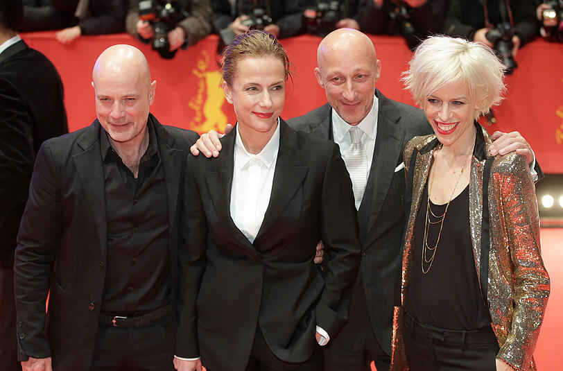 Christian Berkel (l-r), Claudia Michelsen, Oliver Hirschbiegel, Katja Eichinger bei der Belinale.