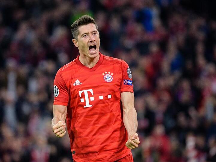 Robert Lewandowski vom FC Bayern München jubelt.