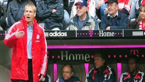 Schlimmer geht's nimmer: Jürgen Klinsmann beim 2:5 seiner Bayern gegen Bremen. Schlimmer geht's nimmer: Jürgen Klinsmann beim 2:5 seiner Bayern gegen Bremen.