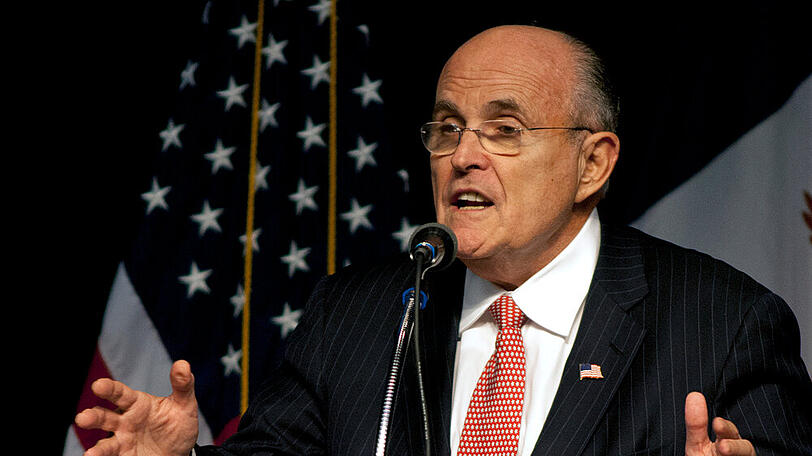 Rudy Giuliani unterstützte Donald Trump bereits 2016 im Wahlkampf - wie hier in Iowa.