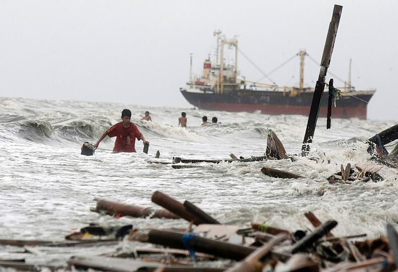 Bilder der Verwüstung: Taifun "Nesat" verwüstet die Philippinen - Die Bilder