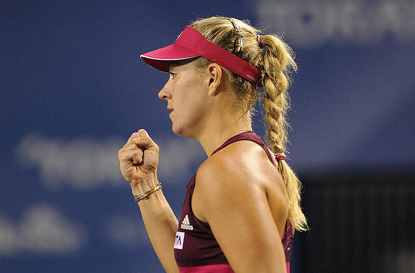 Angelique Kerber hat in Wuhan die Tschechin Barbora Zahlavova Strycova klar mit 6:1, 6:1 besiegt.