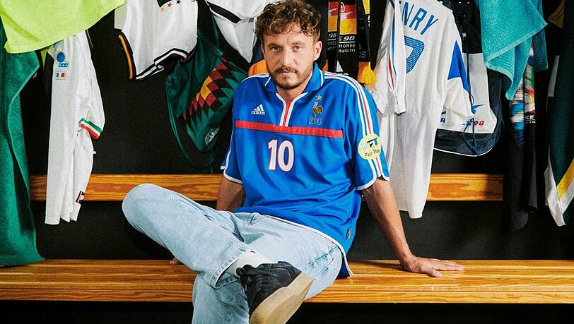 Tommi Schmitt ist leidenschaftlicher Fußballfan.