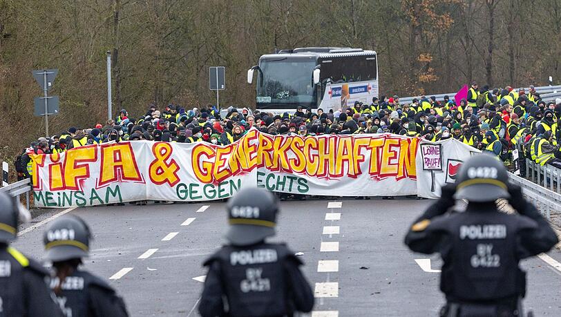 Polizei und Demo-Organisatoren wollen Bilanz ziehen.