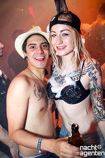 Richtig feucht war's bei der Schaumparty XXL 2.0 in der Nachtgalerie.
