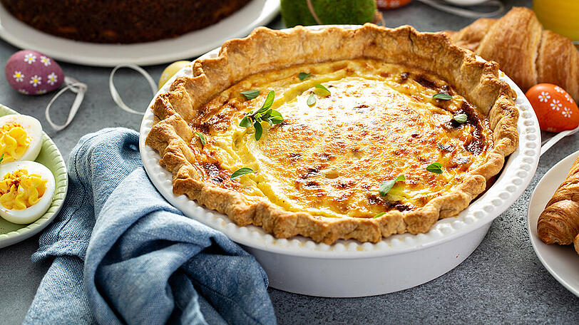 Quiche Lorraine ist ein guter Starter für das Ostermenü.