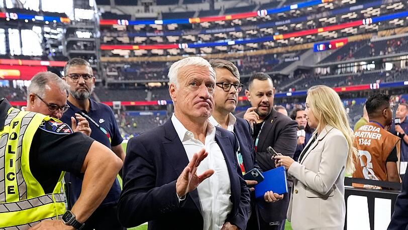 Bekommt zum Abschied nur das kleine Finale: Didier Deschamps. Bekommt zum Abschied nur das kleine Finale: Didier Deschamps.