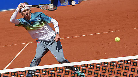 Das deutsche Tennis-Talent Alexander Zverev steht im Viertefinale des Münchner ATP-Turniers.