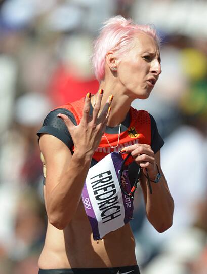Auch für sie hatten die Spiele in London kein Happy End parat: Trotz übersprungener 1,93 Meter und ihrer besten Saisonleistung
schied Hochspringerin Ariane Friedrich in der Qualifikation aus.