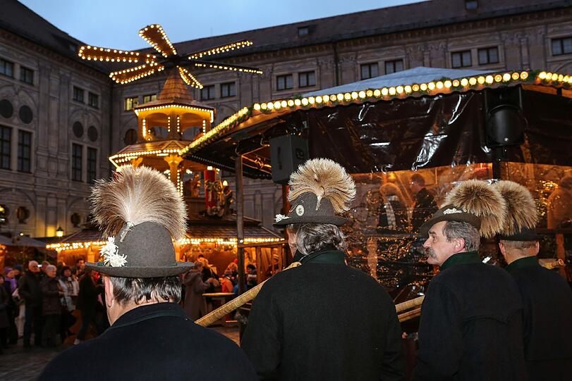 Bis 23.Dezember ist das "Weihnachtsdorf" in der Residenz geöffnet.