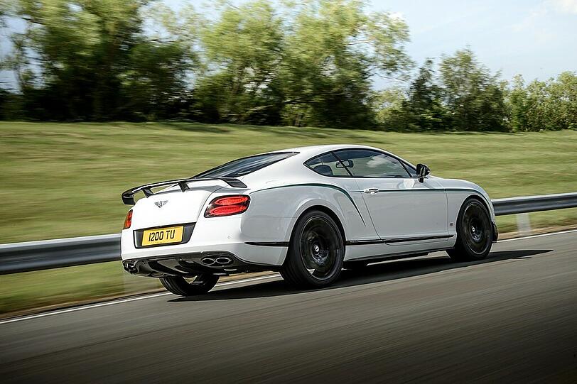 Das 282 625 Euro teure und 580 PS starke Bentley Continental GT3-R Coupé versteht sich als Straßenversion der jüngst aufgelegten Rennwagens auf Basis des Continental.