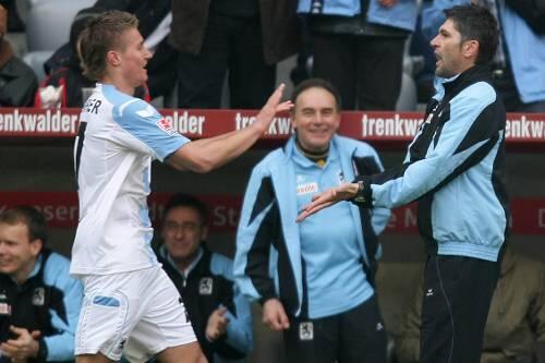Wenn Uwe Wolf am Sonntag wieder feiern kann mit seinen Spielern, dann fährt er mit ihnen am Dienstag in die Alpen.