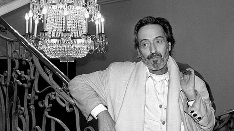 Der verstorbene Münchner Kult-Regisseur Helmut Dietl soll eine eigene Ausstellung im Literaturhaus München bekommen.