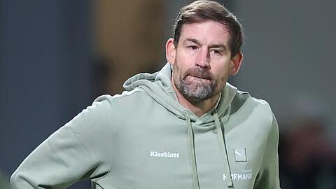 Auch im DFB-Pokal wird Thomas Kleine die Fürther coachen.