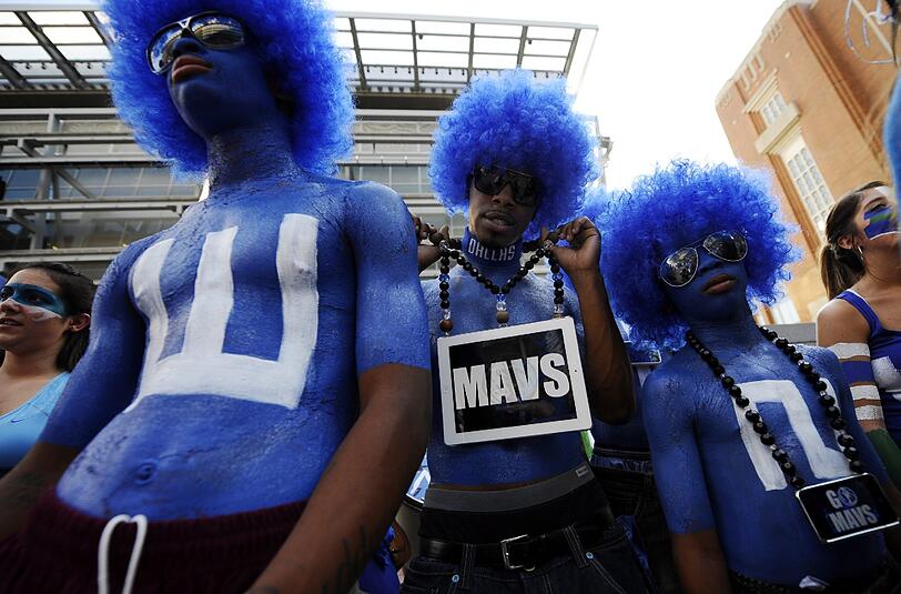 Auf die Fans der Mavericks ist Verlass: Sie peitschen ihr Team lautstark zum Sieg.