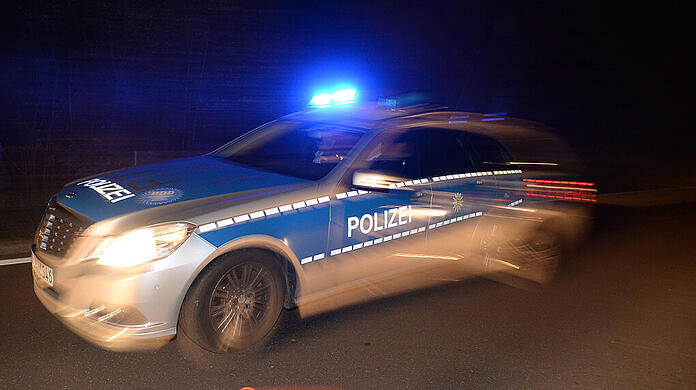 Der 20-Jährige lieferte sich eine Verfolgungsjagd mit der Polizei. (Symbolbild)