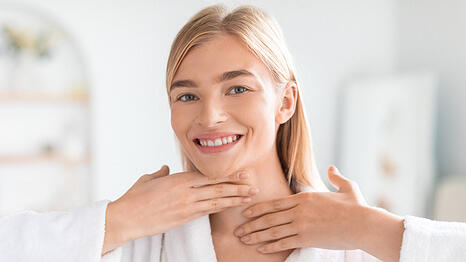 Hals und H&auml;nde werden in diesem Jahr besonders im Beauty-Fokus stehen.