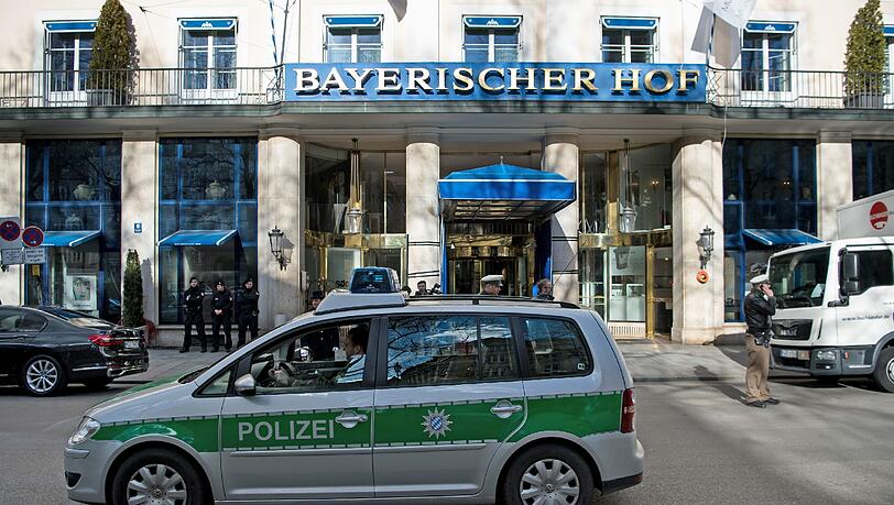 Wie jedes Jahr zur Sicherheitskonferenz verwandelt sich die Münchner Innenstadt zur Hochsicherheitszone. Wie jedes Jahr zur Sicherheitskonferenz verwandelt sich die Münchner Innenstadt zur Hochsicherheitszone.