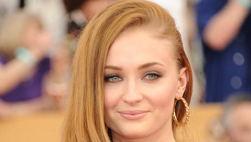 Sophie Turner spielt in "Game of Thrones" Sansa - jene Figur, die nun vergewaltigt wurde