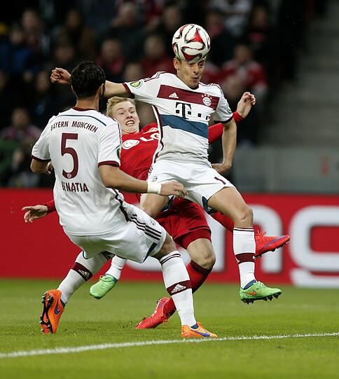 Rafinha &ndash; Note 3 - Mit einer frühen Rettungs- und späten Heldentat gegen Brandt (2./90.). In der Viererkette besser als im Mittelfeld.