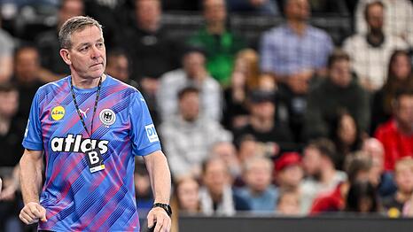 Bundestrainer Alfred Gislason fordert eine Leistungssteigerung bis zur EM.