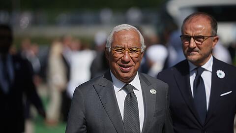 Der Präsident des Europäischen Rates, Antonio Costa, war einer der internationalen Gäste bei der Gedenkfeier zum Massaker von Srebrenica.