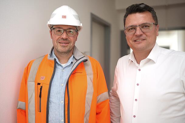 Albert Wimmer (l.) und Jörg Müller freuen sich auf die Einsendungen. Albert Wimmer (l.) und Jörg Müller freuen sich auf die Einsendungen.