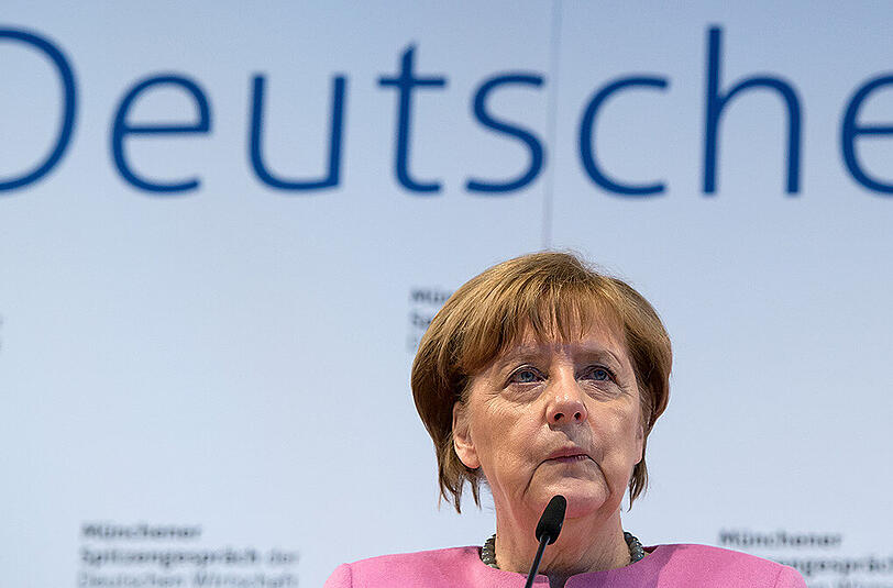 Bundeskanzlerin Angela Merkel (CDU) am Freitag beim Spitzengespräch der deutschen Wirtschaft im Rahmen der Heim- und Handwerkmesse in München.