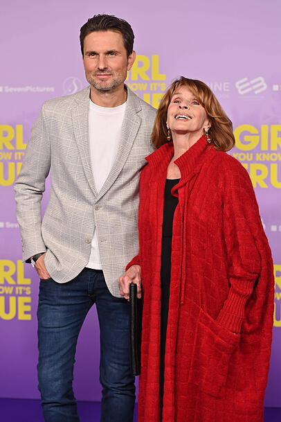 Simon Verhoeven mit Promi-Mama Senta Berger.