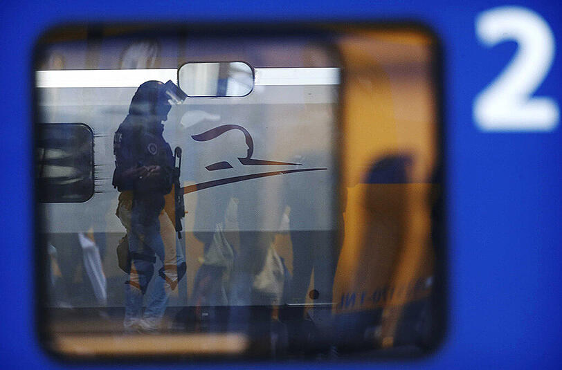 Polizeieinsatz in Rotterdam: In einem Thalys-Zug hat sich ein Mann in einem WC eingeschlossen.