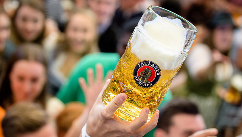 Paulaner ist als große Münchner Brauerei natürlich auf dem Oktoberfest vertreten. Ab September hat die Brauerei-Gruppe einen neuen Chef. (Archivbild)