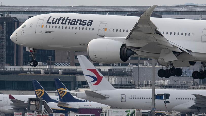 Wie schon 2021: Wegen Lieferproblemen beim Hersteller Boeing setzt die Lufthansa in Frankfurt wieder Airbus-Jets vom Typ A350 ein.