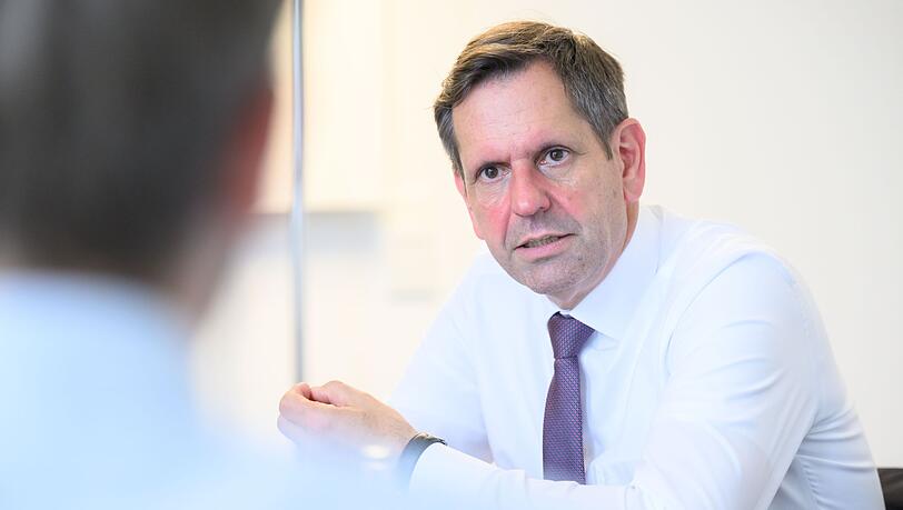 Niedersachsens neuer Ministerpräsident Olaf Lies will die geplanten Investitionen möglichst schnell sichtbar machen.