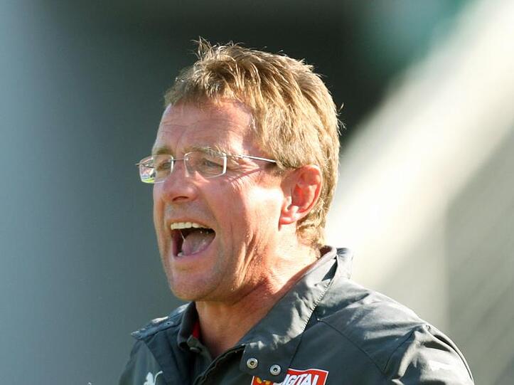 Vielleicht will Ralf Rangnick plötzlich nicht Fußball-, sondern Sprüchemeister werden.