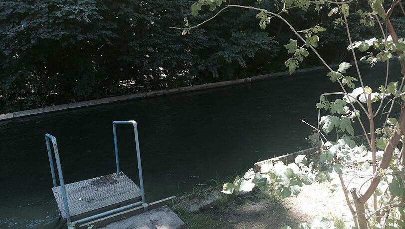 Der Auer Mühlbach. Hier wurde das blaue Pilver gefunden. Der Auer Mühlbach. Hier wurde das blaue Pilver gefunden.