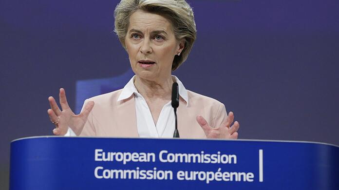 Ursula von der Leyen bei einer Pressekonferenz im EU-Hauptquartier.