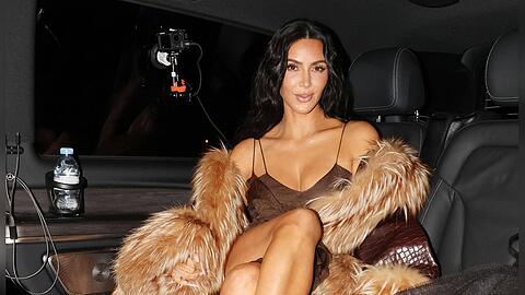 Kim Kardashian postet lieber sexy Bilder als ihre Prüfungsergebnisse.