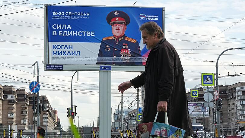 Die Kremlpartei Geeintes Russland erwartet nach dem Ausschluss der Oppositionspartei Jabloko erneut einen Sieg bei der Parlamentswahl. (Archivbild)