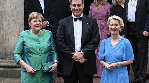 Angela Merkel, Markus Söder und Ursula von der Leyen in Bayreuth (v.l.n.r.).