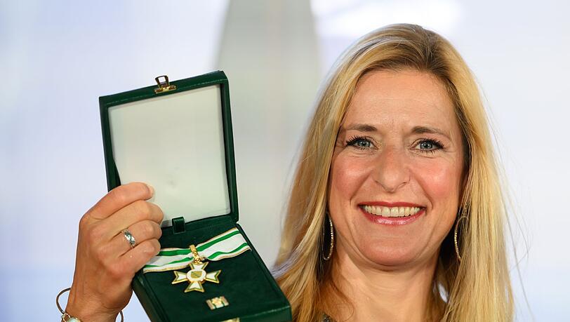 Stefanie Hertel hat den S&auml;chsischen Verdienstorden erhalten.