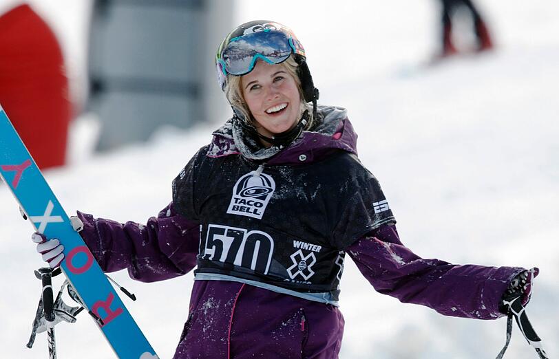 Die Ski-Familie reagierte mit Bestürzung auf den Tod Burkes, die
mit dem kanadischen Freestyler Rory Bushfield verheiratet war. &bdquo;Unser
Land hat einen großen Verlust erlitten&ldquo;, teilte der alpine Verband
Kanadas mit.