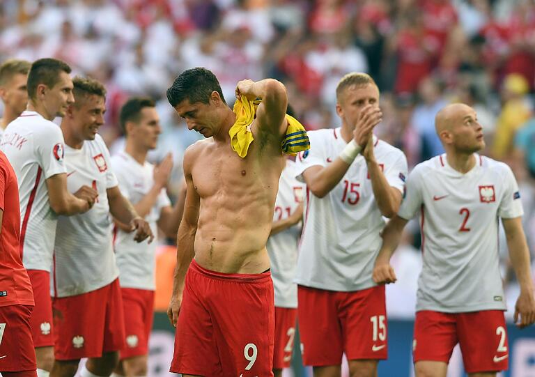 Robert Lewandowskis Sixpack belegt Platz 4 bei den deutschen Single-Frauen.