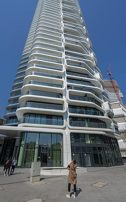 Luxus-Wohnungen für Anleger sind in dem Turm entstanden. Luxus-Wohnungen für Anleger sind in dem Turm entstanden.