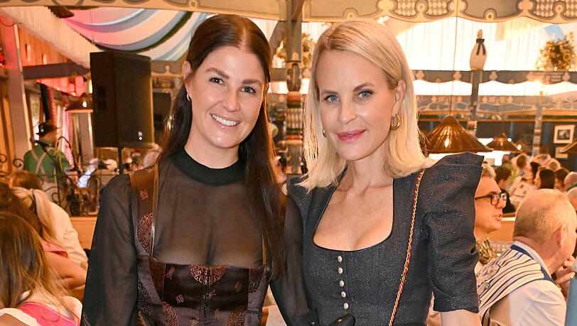 Lina Kimmich feiert mit Sonja Kiefer auf dem Oktoberfest.