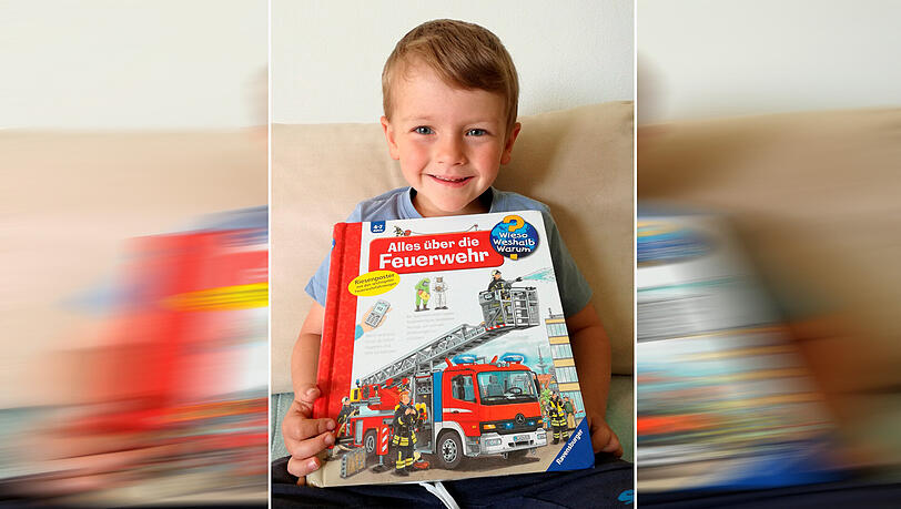 Tobias und sein Feuerwehrbuch. Tobias und sein Feuerwehrbuch.