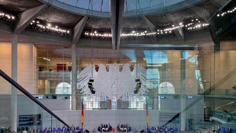 Blick in den Bundestag in Berlin. Blick in den Bundestag in Berlin.