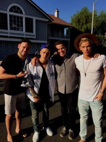 Teenie-Star Justin Bieber im Selfie-Wahn.