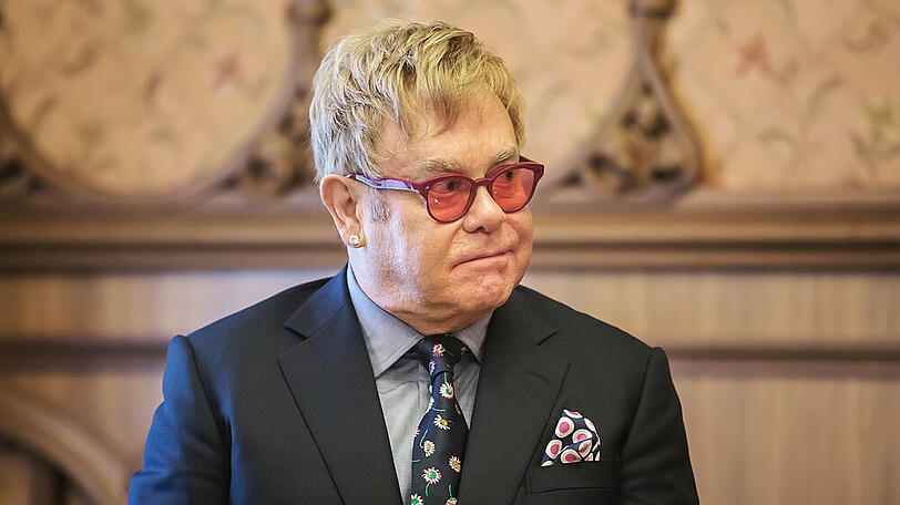 Elton John fühlt sich derzeit offenbar nicht sehr gut