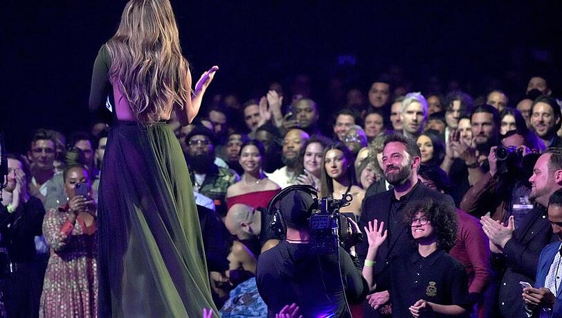 Jennifer Lopez bei den iHeart Radio Music Awards: Tochter Emme stand mit Ben Affleck im Publikum.